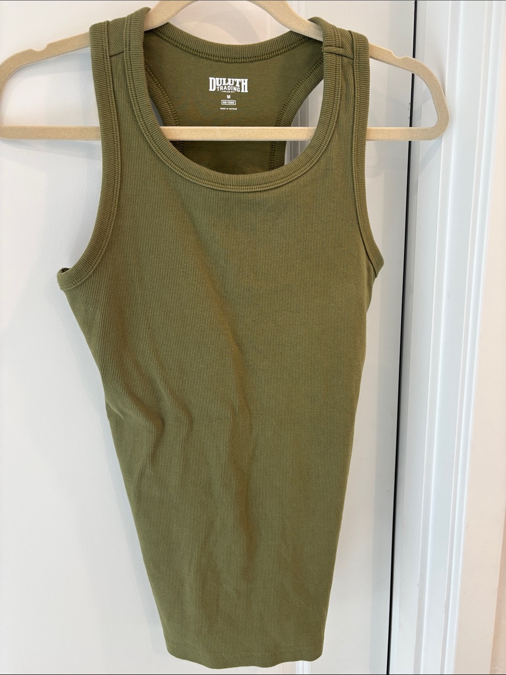 Duluth Trading Co Olive Ribbed Scoop Neck Tank Top w/built in bra size M